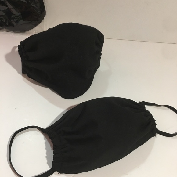 6 Masks - Picture 3 of 5